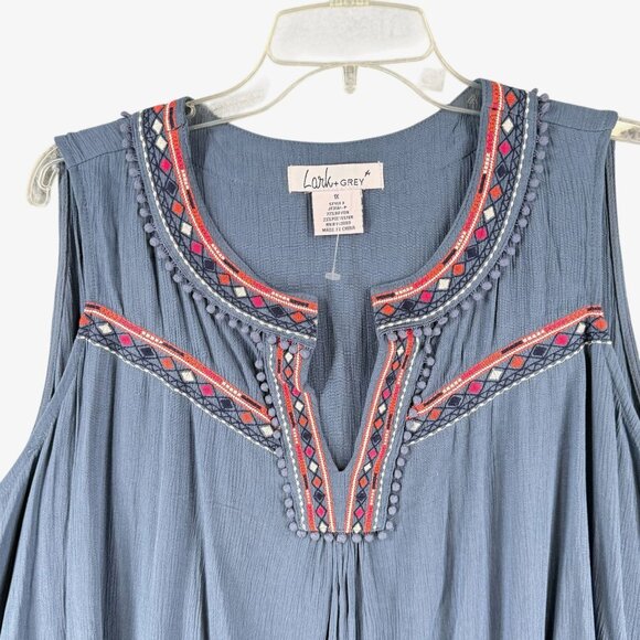 Lark+Grey Womens 1X Aztex Boho Embroidered Tunic Top Blue Pom-Pom Trim Sleeveles - Picture 3 of 8